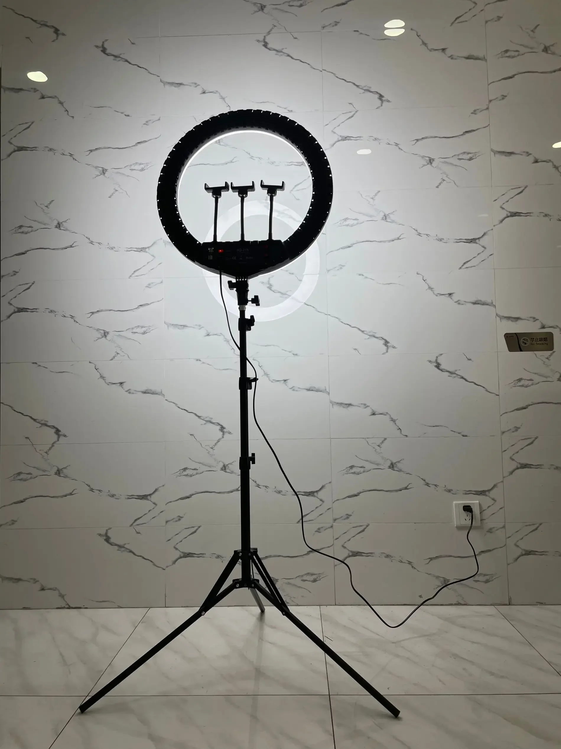 Kit d'éclairage LED annulaire  - Photography And Lighting avis et prix